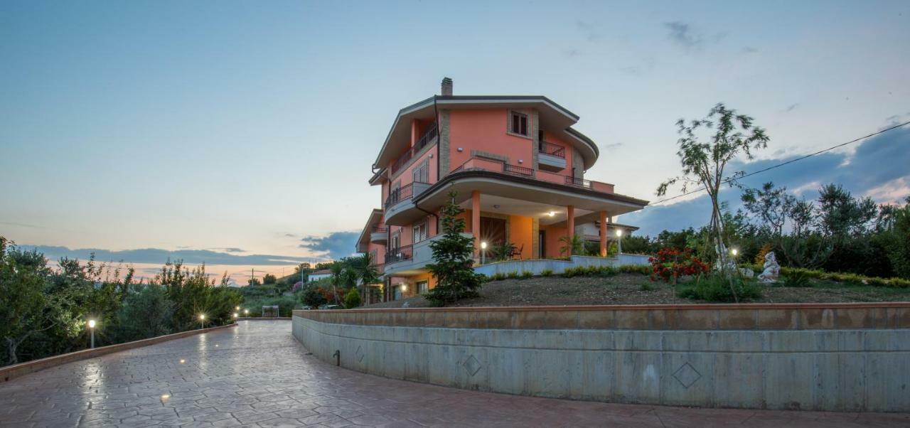 B&B Paradiso Сан Салво Екстериор снимка
